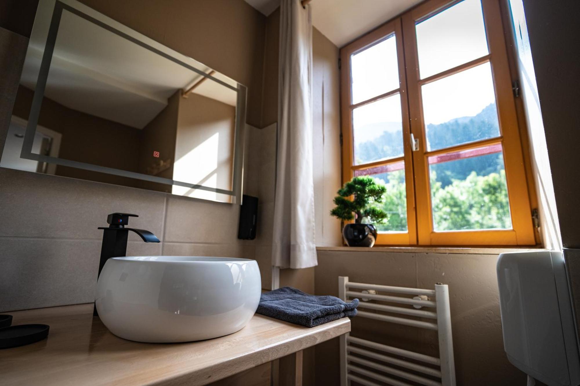 Gite Auberge Les Cascades 라몽지 외부 사진
